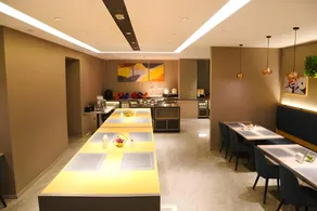 Home Inn Style Golden Beijing Normal University Jishuitan Metro Station - Image 3