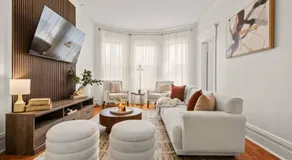 The Caleb Loft near Manhattan with NYC skyline view - Image 2