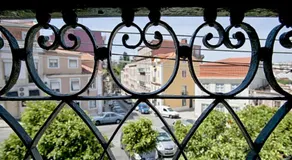 BmyGuest - Principe Real Galeria Apartment - Image 4