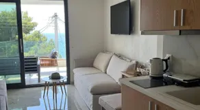 Wide Blue Luxury Boutique Suites - Image 4