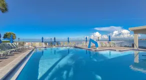 410-Gorgeous Views, Waterfront, WIFI, Pool and close to BUCS Stadium - Image 3