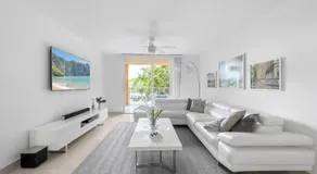 Aventura Mall Apt with Pool a Tennis Court and Free parking - Image 2