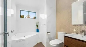 New 5 bedroom Single story house - Image 2