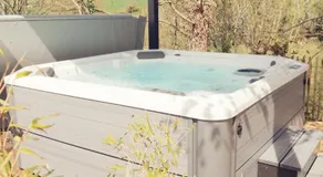 Cottage climatisé avec baignoire SPA 2 personnes - Image 4
