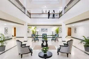 The Avenue Center Hotel - Image 4