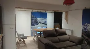 Apartamento T28 Edif Europa y parking gratuito - Image 2