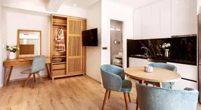 DAYS City Suites Athens - Image 2