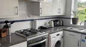 Rooms in 3 bed house in Colchester with parking - Image 3