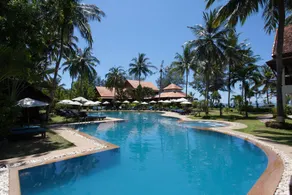 Coral Hotel Bangsaphan - Image 2