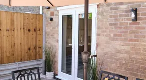 Spacious 4 Bed House Sleeps 6 Parking Garden in Loughborough - Image 3