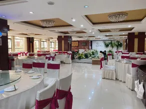 Meichen Hotel - Image 2