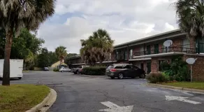 Palmetto Inn - Image 3