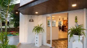 El Cottage by StayVista - An enchanting escape with Scenic views, Colonial decor & Private plunge pool - Image 5