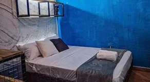 Urban Hostal Bar - Image 2