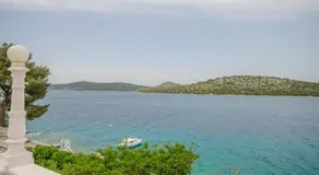 Apartment Seafront - Image 5