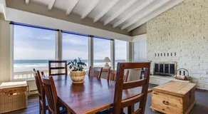 Dog-friendly oceanfront home with beach access and large deck-EV charger - Image 4