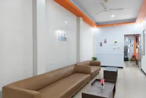 TwoSpaces Living at Nabila Semampir Homestay - Image 2