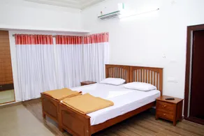 Pearl Beach Bungalow - Image 5