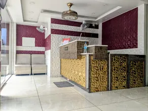 Hotel Feathers - Image 4