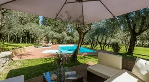 Villa in Private Estate,shared Pool,parking,3km to Ponte Vecchio - Image 3