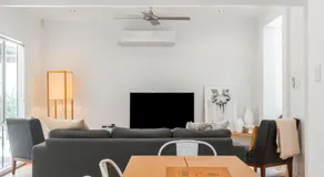 Elua Beach House - Image 2