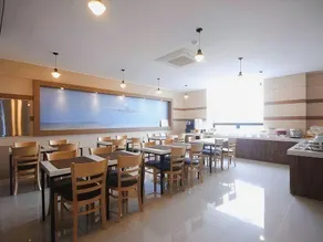 Hotel Airport - Image 4