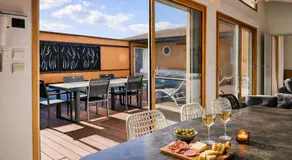Superbe villa avec piscine située à 2 km de la Grande Plage des Sables - Image 2