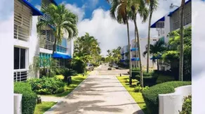 Segunda Línea Con Acceso A La Playa Justo Detrás, Piscina, Jacuzzi, Gazebos, Zona De BBQ, Parqueos, Cámaras De Seguridad, Control De Acceso, Al Lado De Hoteles, Campos De Golf, Restaurantes, Bares, Minimarkets, Tiendas y Comercios - Image 4