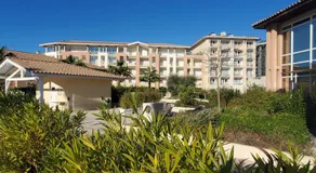 CAP HERMES Studio 31m2 Vue Port Climatise piscine, - Image 4