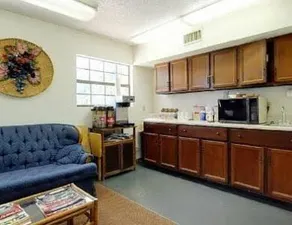 Country Side Inn - Image 3
