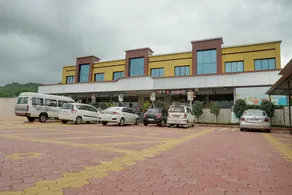 OYO 44975 Hotel Trupti - Image 5