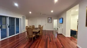 Lindfield 4 Bedroom Cottage House - Image 3