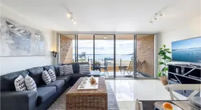 The Crest 7 6-8 Tomaree RD Stunning unit with Spectacular Water Views - Image 3