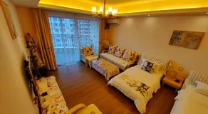 The Silver Beach Country Garden Apartment - Image 2
