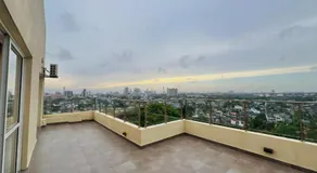 SKYLINE SUITE Luxury Penthouse at The Highness Rajagiriya - Image 4