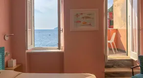 Ai Pesci Room Rental - Image 2