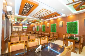 Mahabhoj Hotel & Restaurant - Image 4