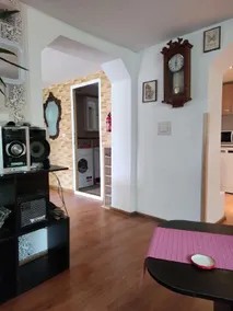 2 Bed Villa - Sleeps 7 - Private Garden - Parking - Image 3
