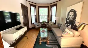 Irving Park updated vintage top unit 2-flat - Image 2