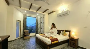 Royal Portico Villa & Resort - Image 2