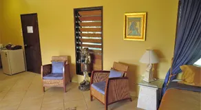 Gumtree on Gillies Bed and Breakfast - Image 4