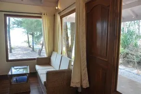 Sun Burn Beach Resort - Image 5