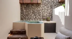 The Cosmopolitan - Karterados Urban Suites - Image 4