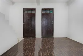 SPOT ON by OYO Hotel Sunrise - Image 5