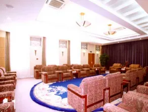 Phoenix Garden - Image 3