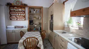 Vicky's House - Image 5