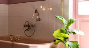 Hotel Lola - Image 3