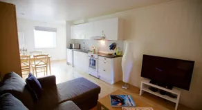 Modern apartment - Image 2