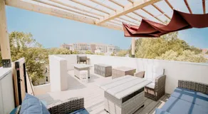 The Grand DC Stay with Deck and Parking - Image 4