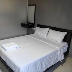 OYO 90849 Hotel Hanarilla - Image 3